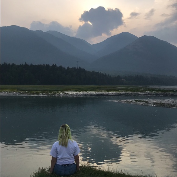 Meet your Posher, Adrienne - Picture 6 of 7